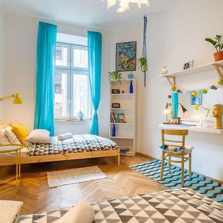 Blue Peace-Apartment With Free Parking In Center For 1-6 People Краків Екстер'єр фото