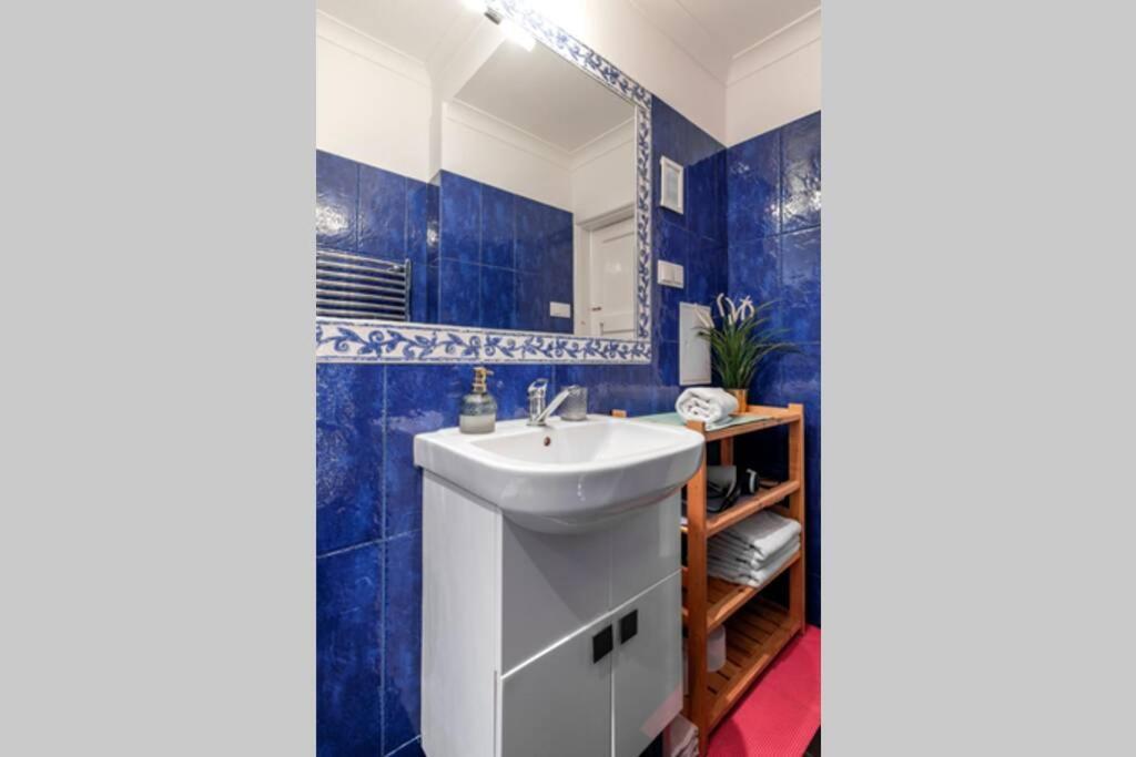 Blue Peace-Apartment With Free Parking In Center For 1-6 People Краків Екстер'єр фото