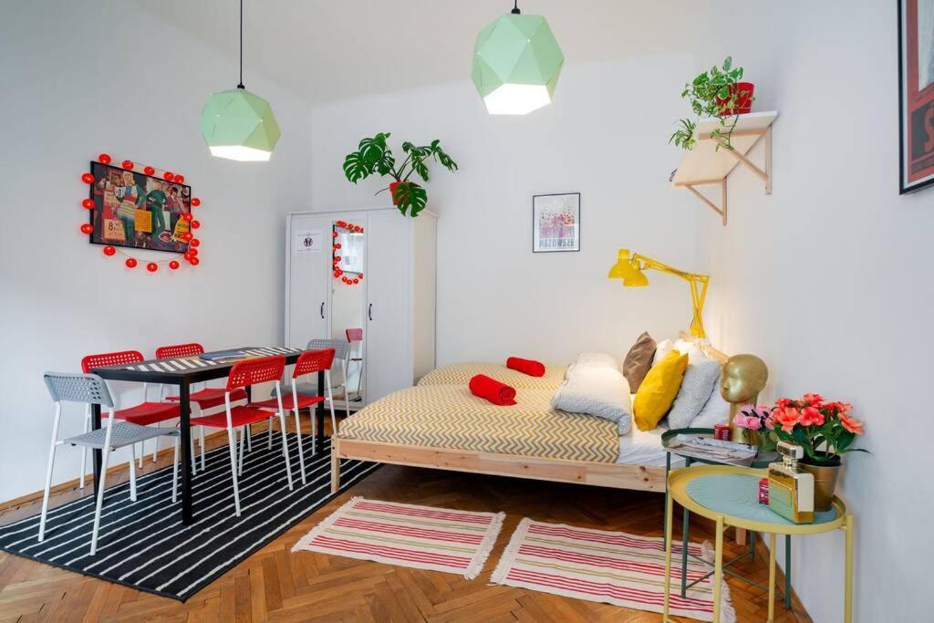 Blue Peace-Apartment With Free Parking In Center For 1-6 People Краків Екстер'єр фото